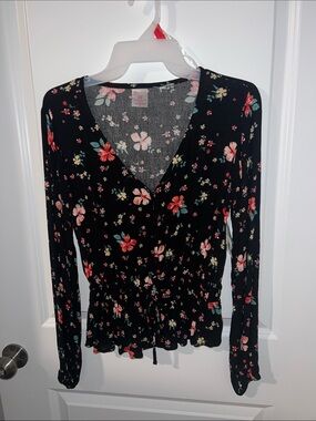 NOBO Black Floral V-Neck Long Sleeve Peplum Top